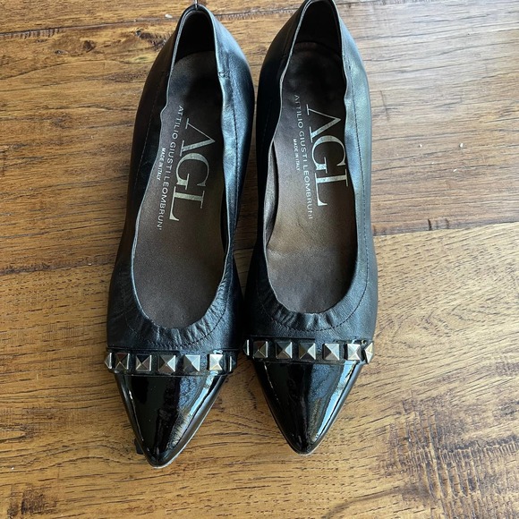 AGL Pyramid Studs block heel pointy toe pump in black leather Womens Size 27 - Picture 3 of 9